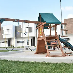 Casa Llena De Vida Con Alberca Сasa de vacaciones Cancún